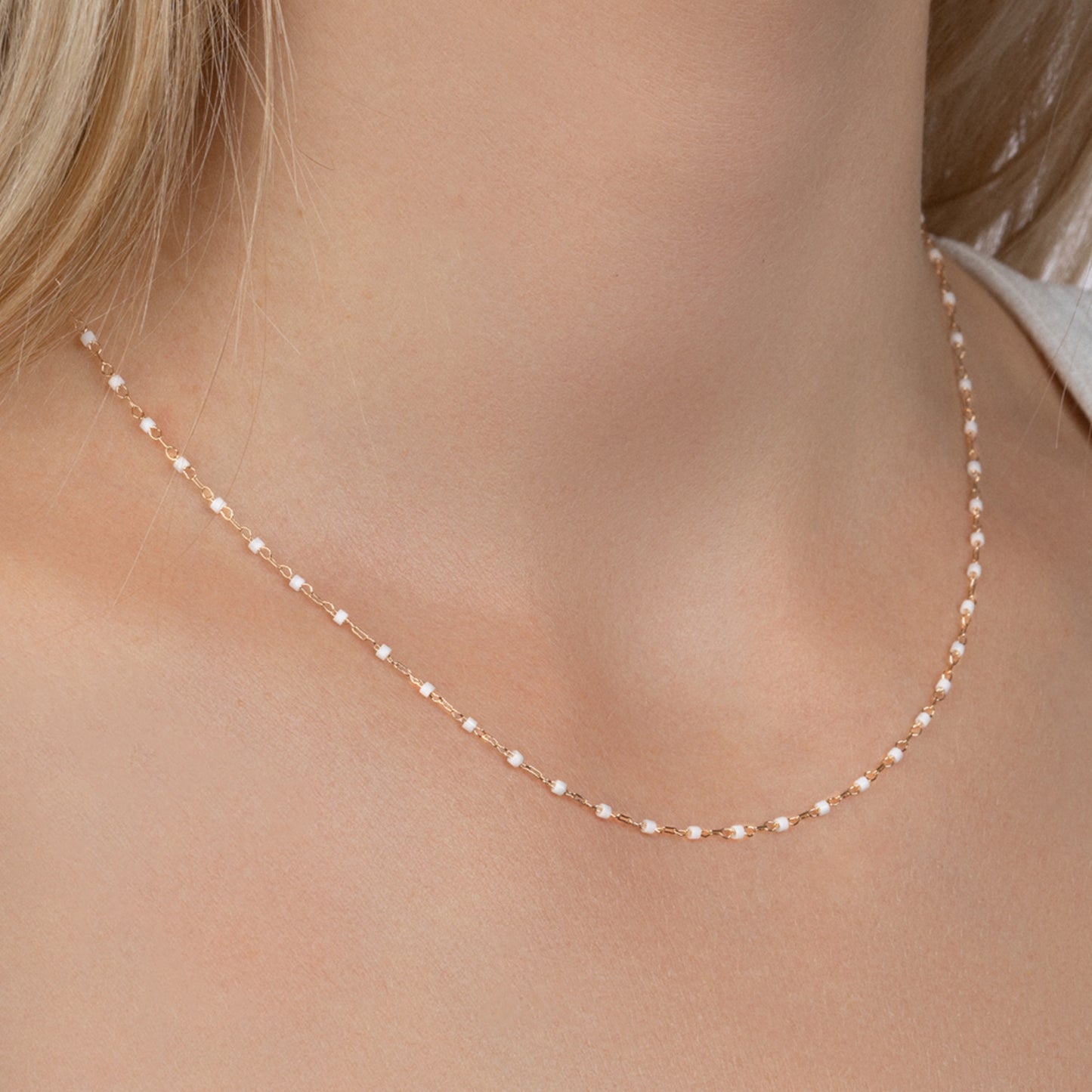 Collier plaque or