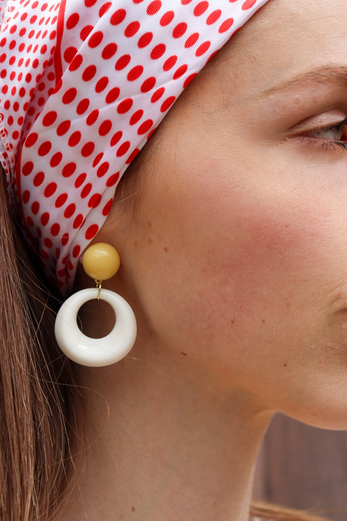 Boucles d’oreilles résine Glossy JAUNE/ECRU