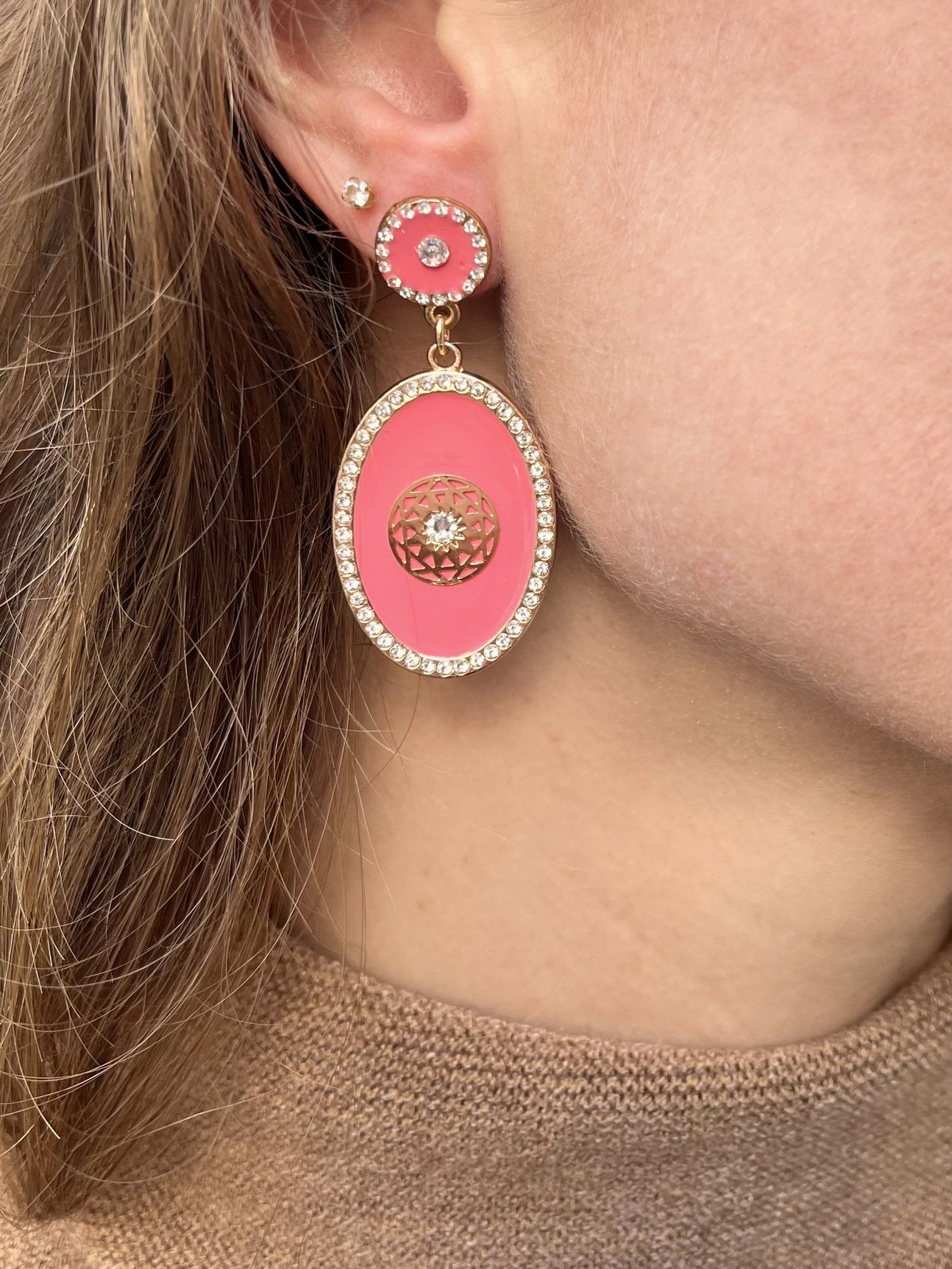 Boucles moyens modèles dorées Paula FRAMBOISE