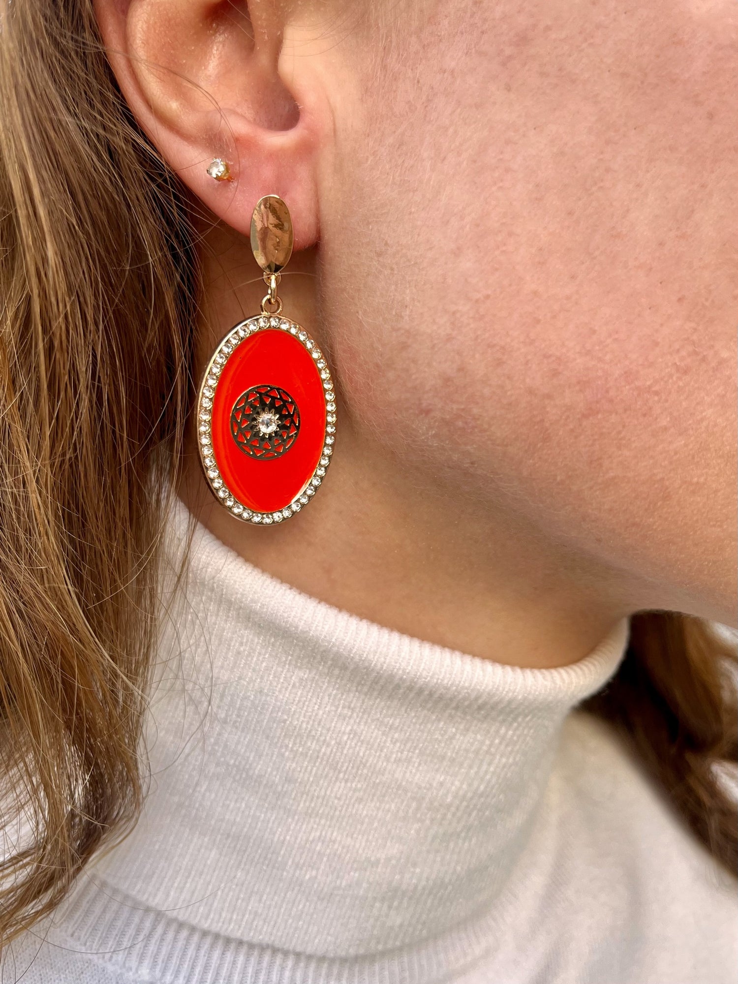 Boucles moyens modèles dorées Paula ORANGE