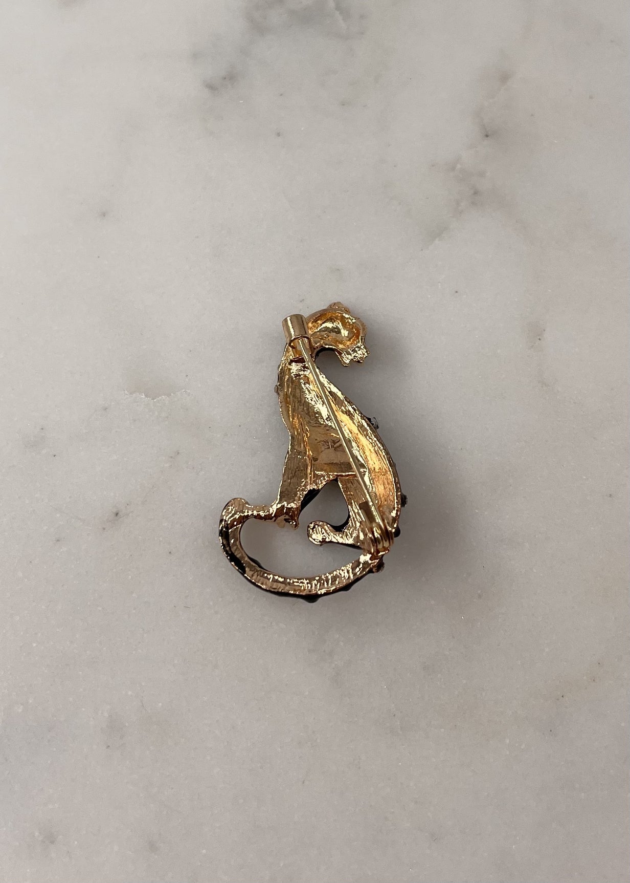Broche léopard NOIR
