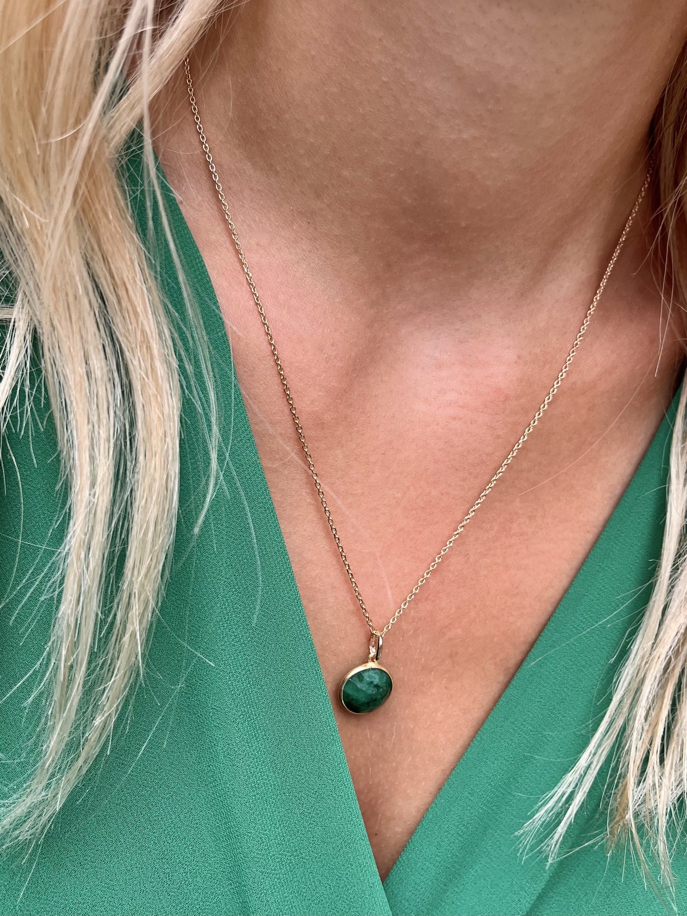 Collier plaqué or julie 4 ONYX VERTE