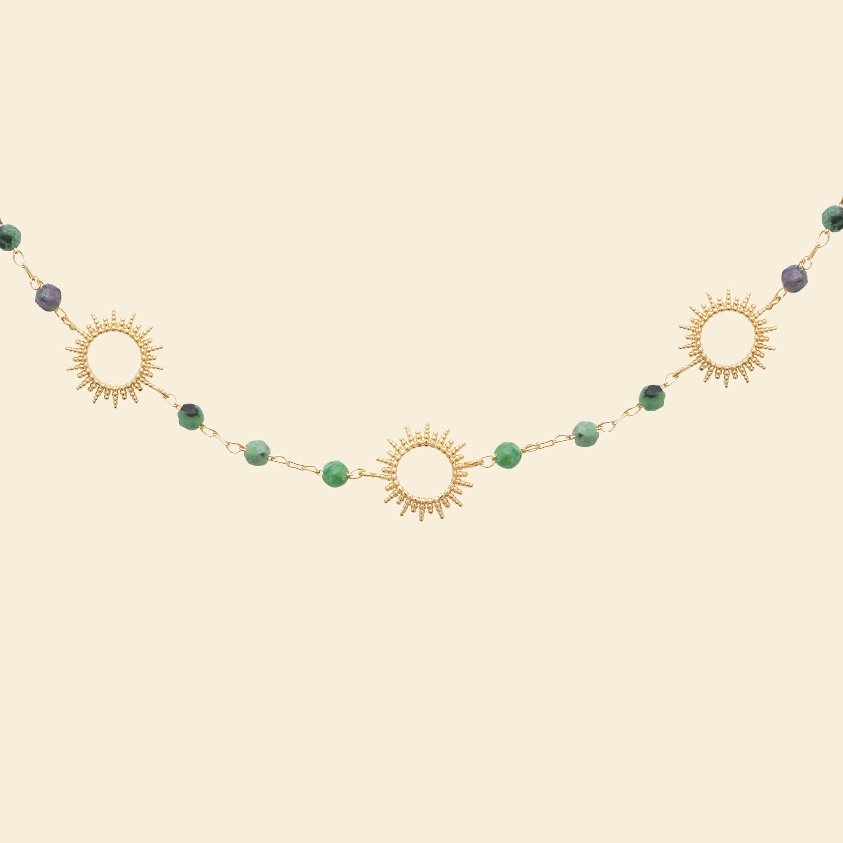 Collier soleil plaqué or - pierre de rubis zoisite