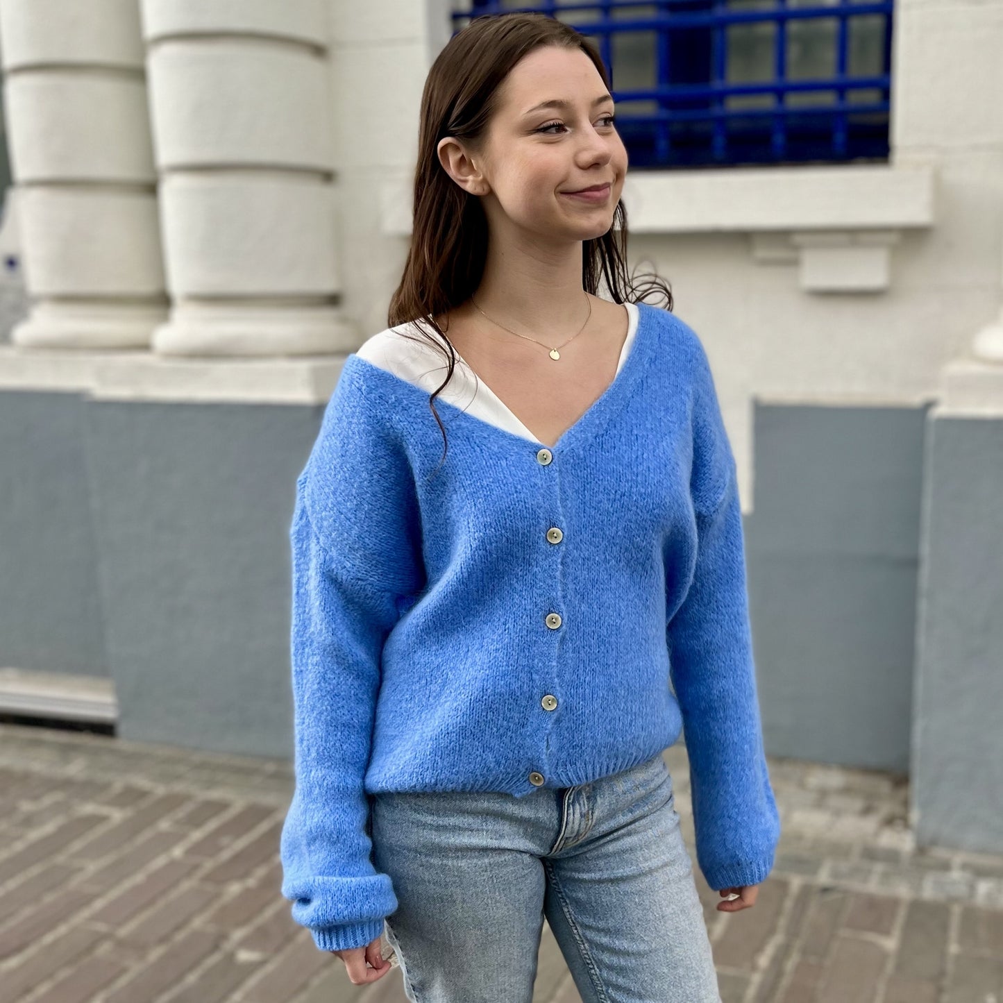 Gilet ajouré et boutons BLEU JEAN