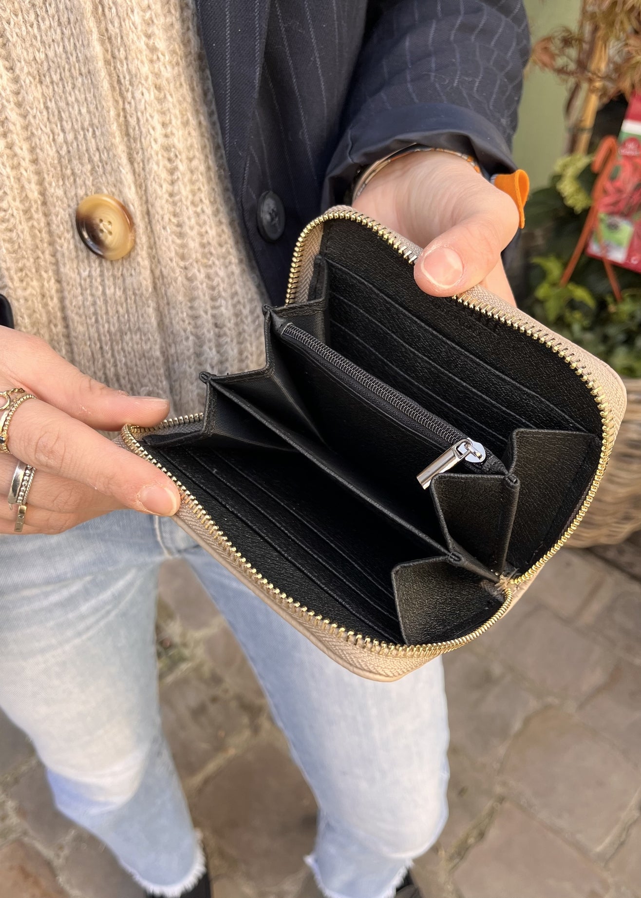 Mini-compagnon en cuir Lisa TAUPE