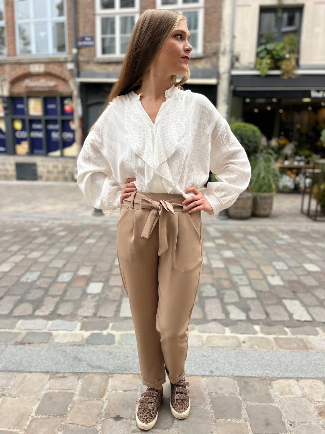 Pantalon large à nouer Layla – coupe fluide CAMEL
