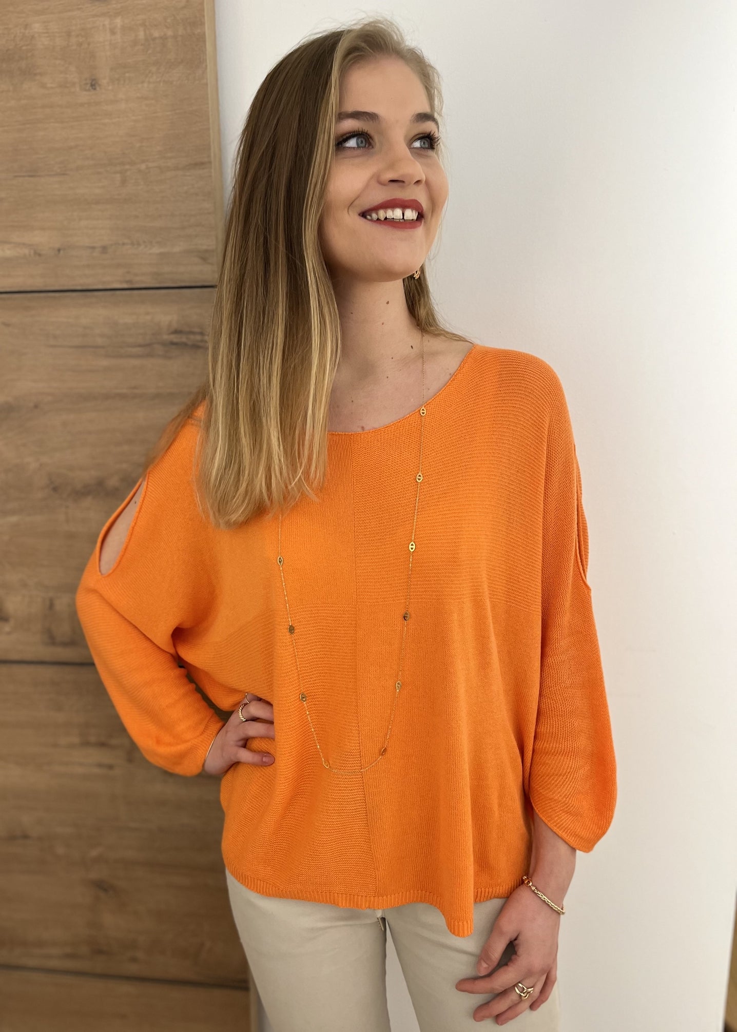 Pull col rond épaule dénudée ORANGE