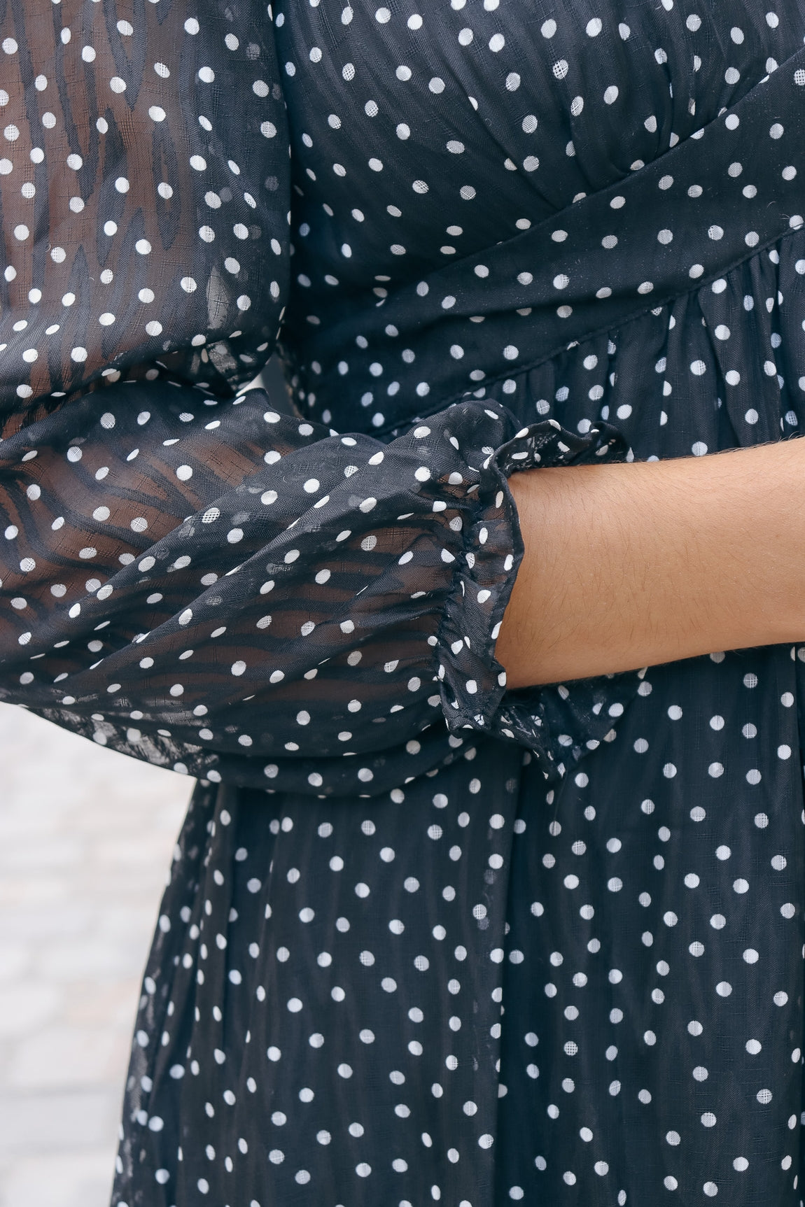 Robe fluide pois transparents NOIR POIS BLANC