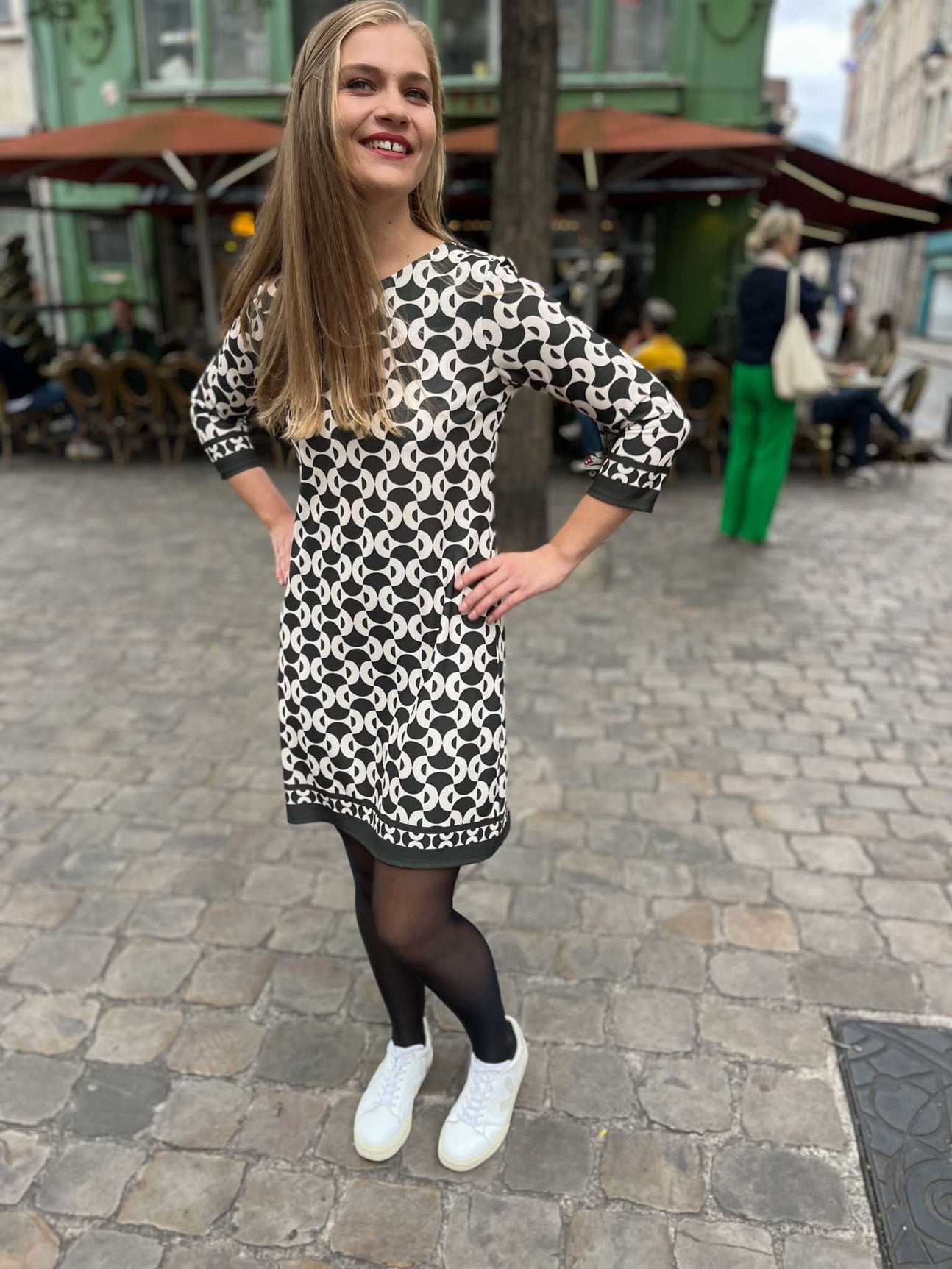 Robe imprimée graphique Danie KAKI 25/26