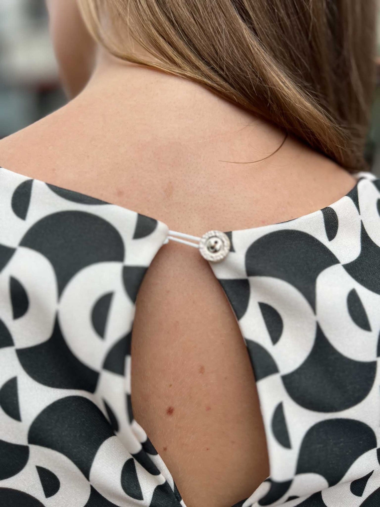 Robe imprimée graphique Danie KAKI 25/26