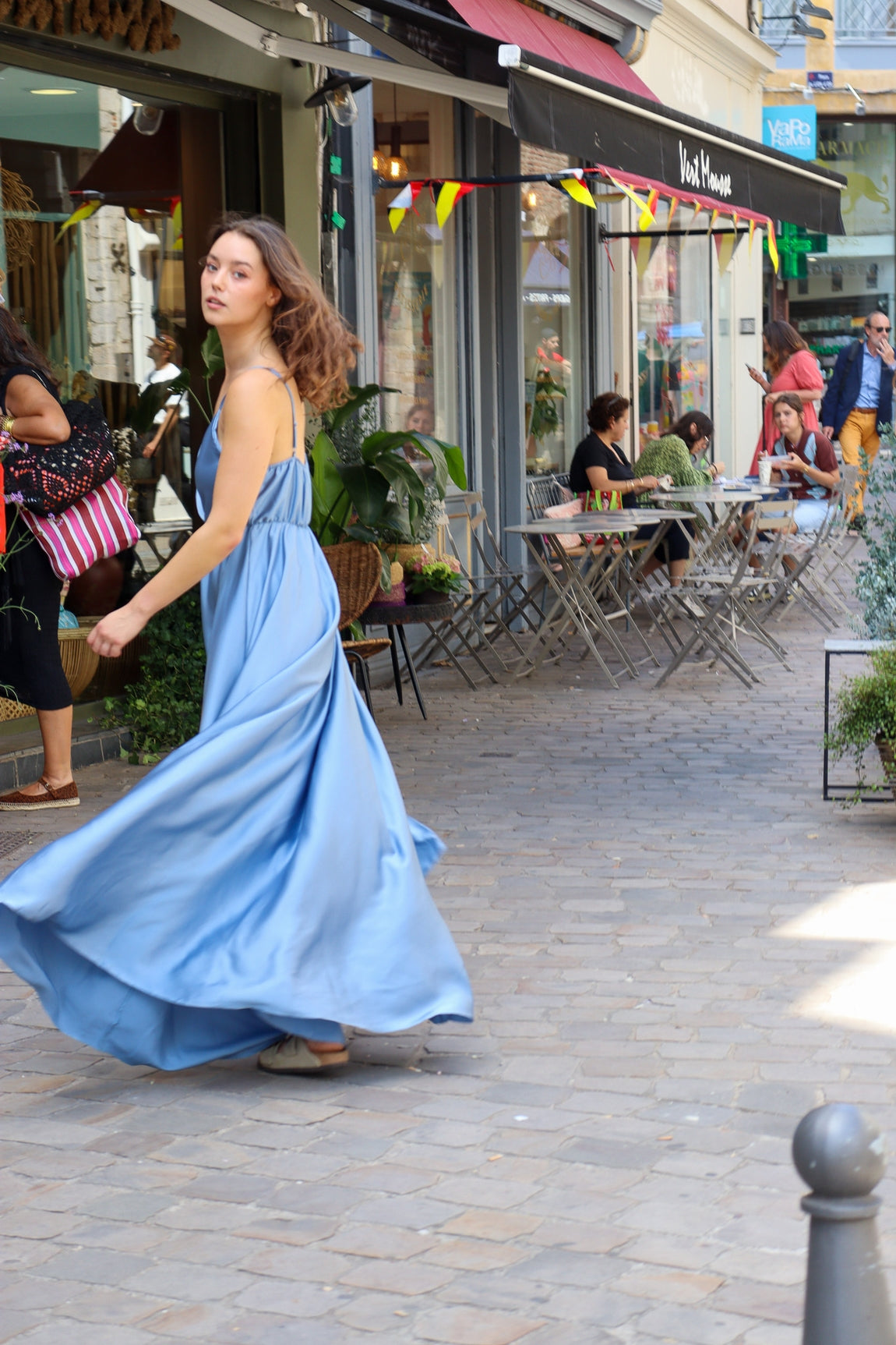 Robe longue dynastie - satin fluide et bretelles JEAN