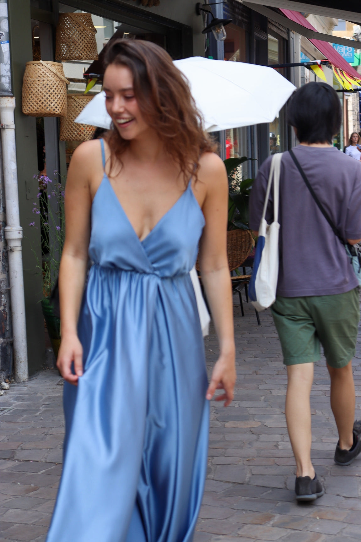 Robe longue dynastie - satin fluide et bretelles JEAN