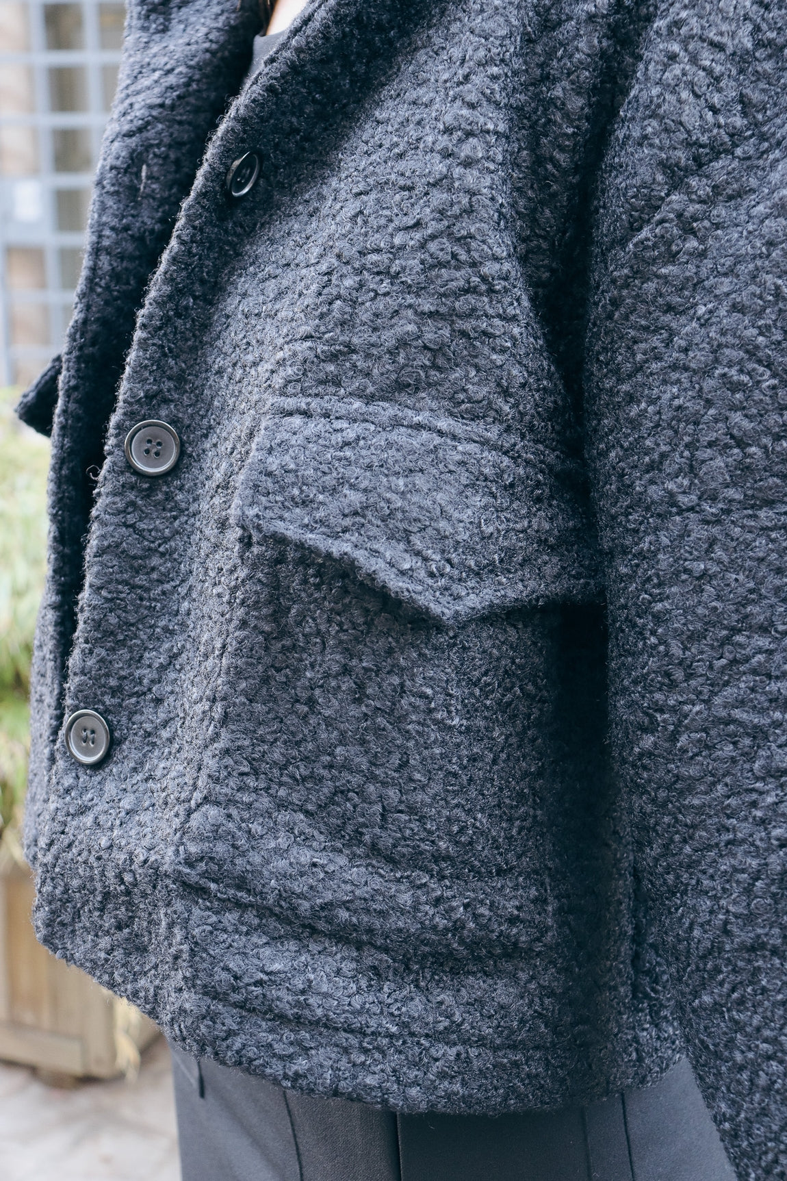 Veste bouclée courte Lola - fabriquée en italie NOIR