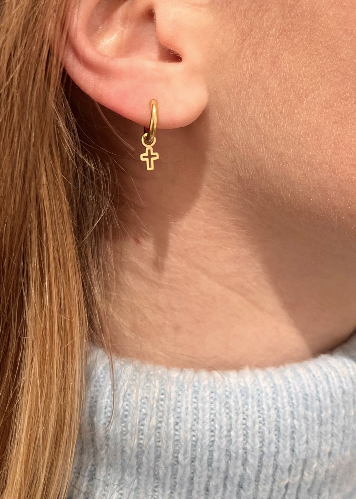 Piercing croix 2