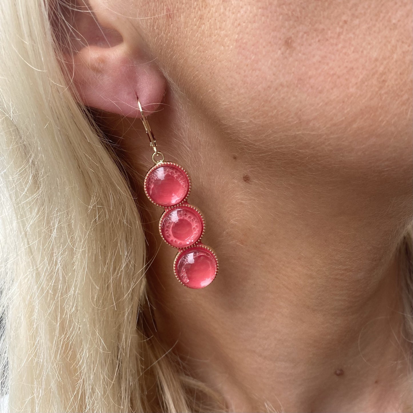 Dormeuses dorées petit modèle Fionna FRAMBOISE