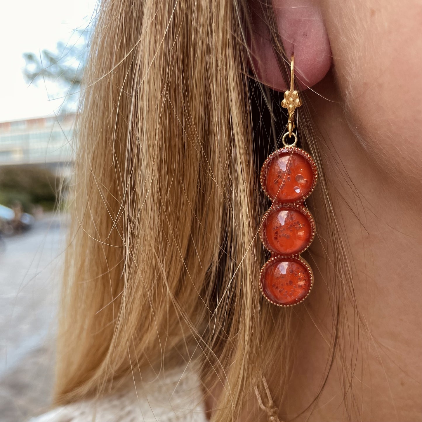 Dormeuses dorées petit modèle Fionna ORANGE