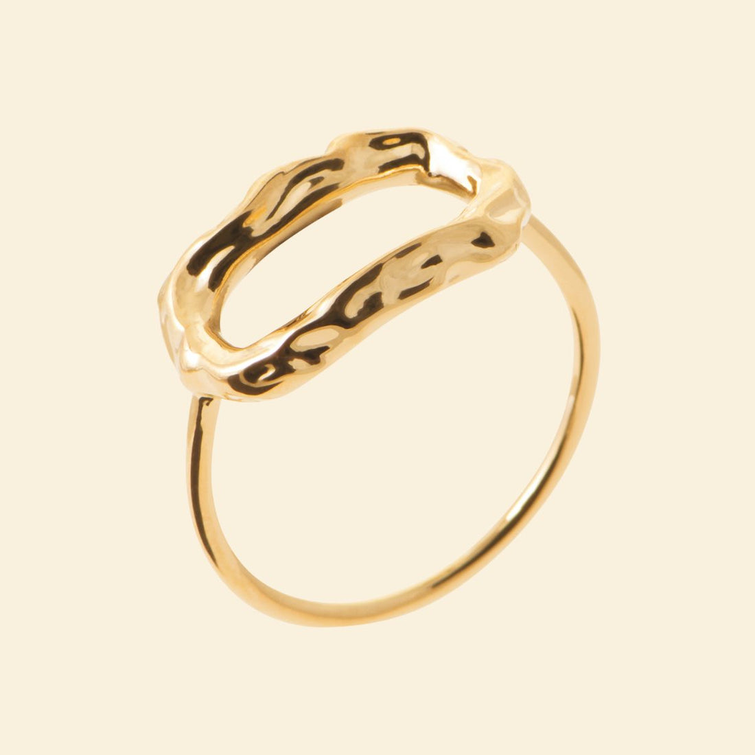 Bague ajourée martelée - plaqué or 3 microns 