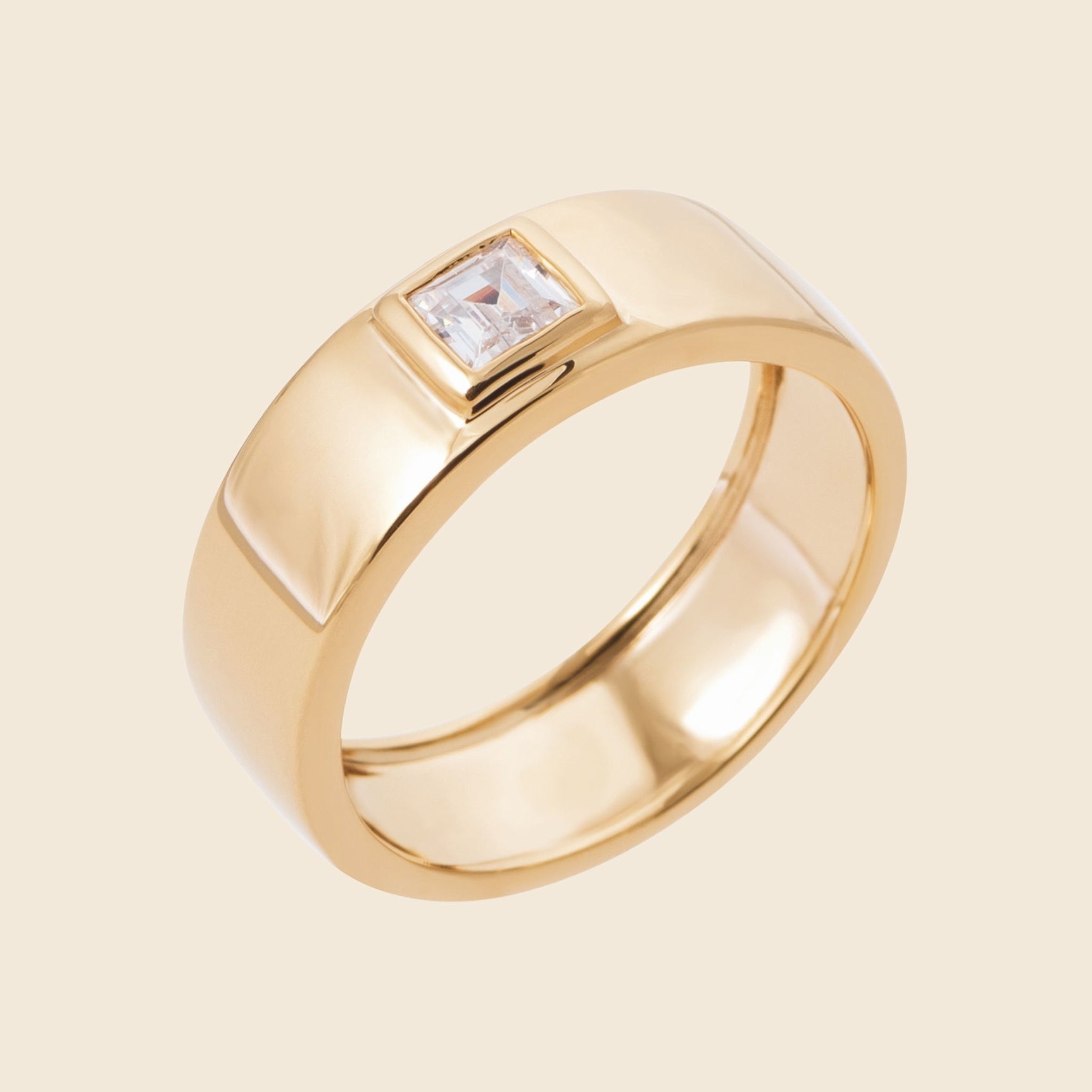Bague plaqué or - large pierre carrée 