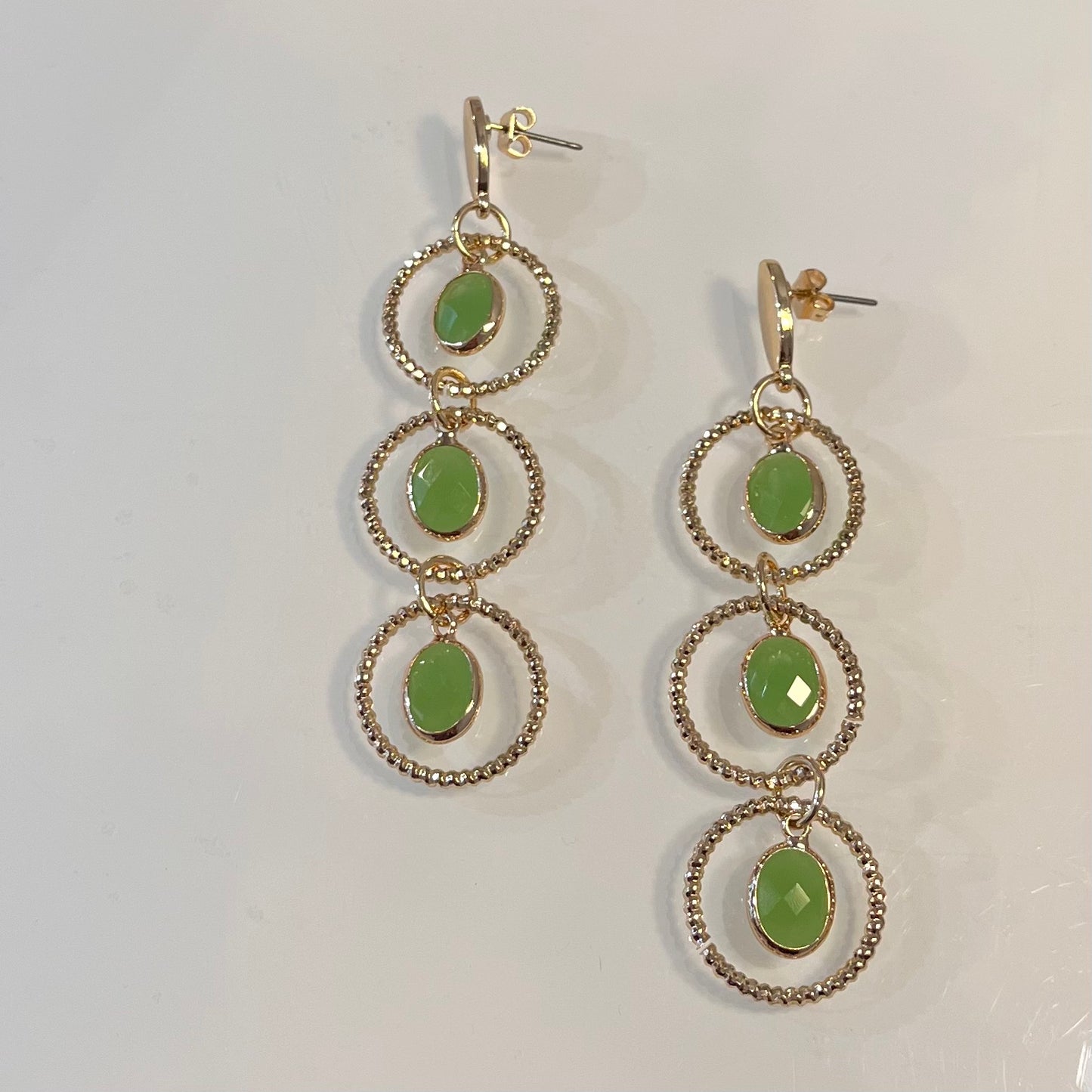 Boucles dorées cascades Joséphine VERT OPAQUE