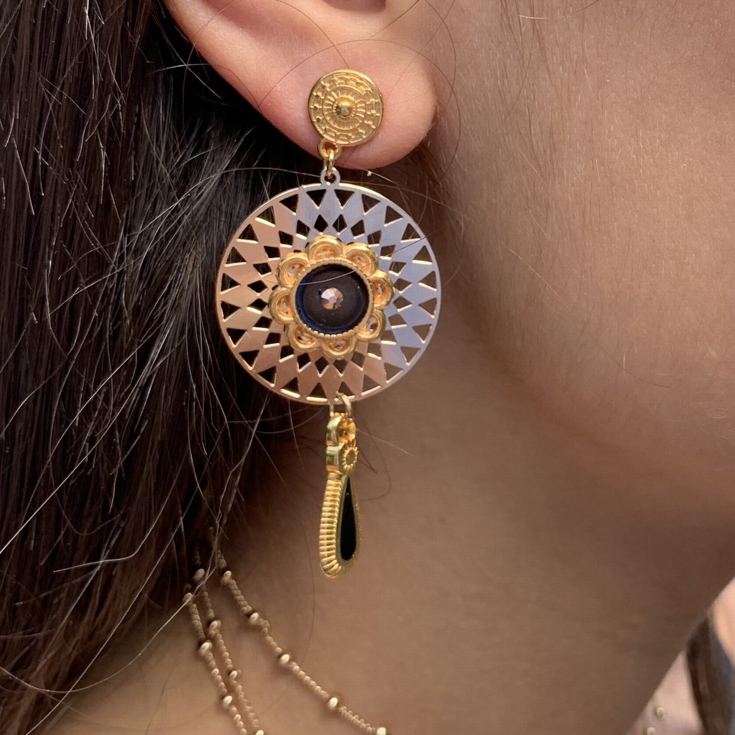 Boucles dorées Lisbonne émail et cristaux NOIR