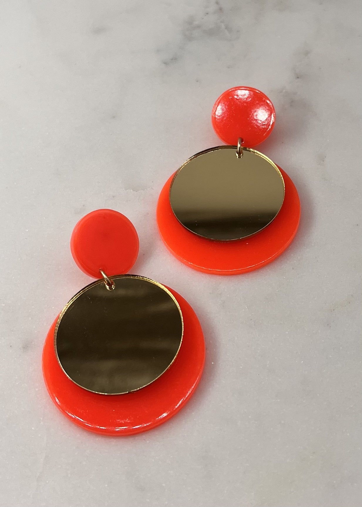 Boucles graphiques Lola - disque doré et acétate ORANGE