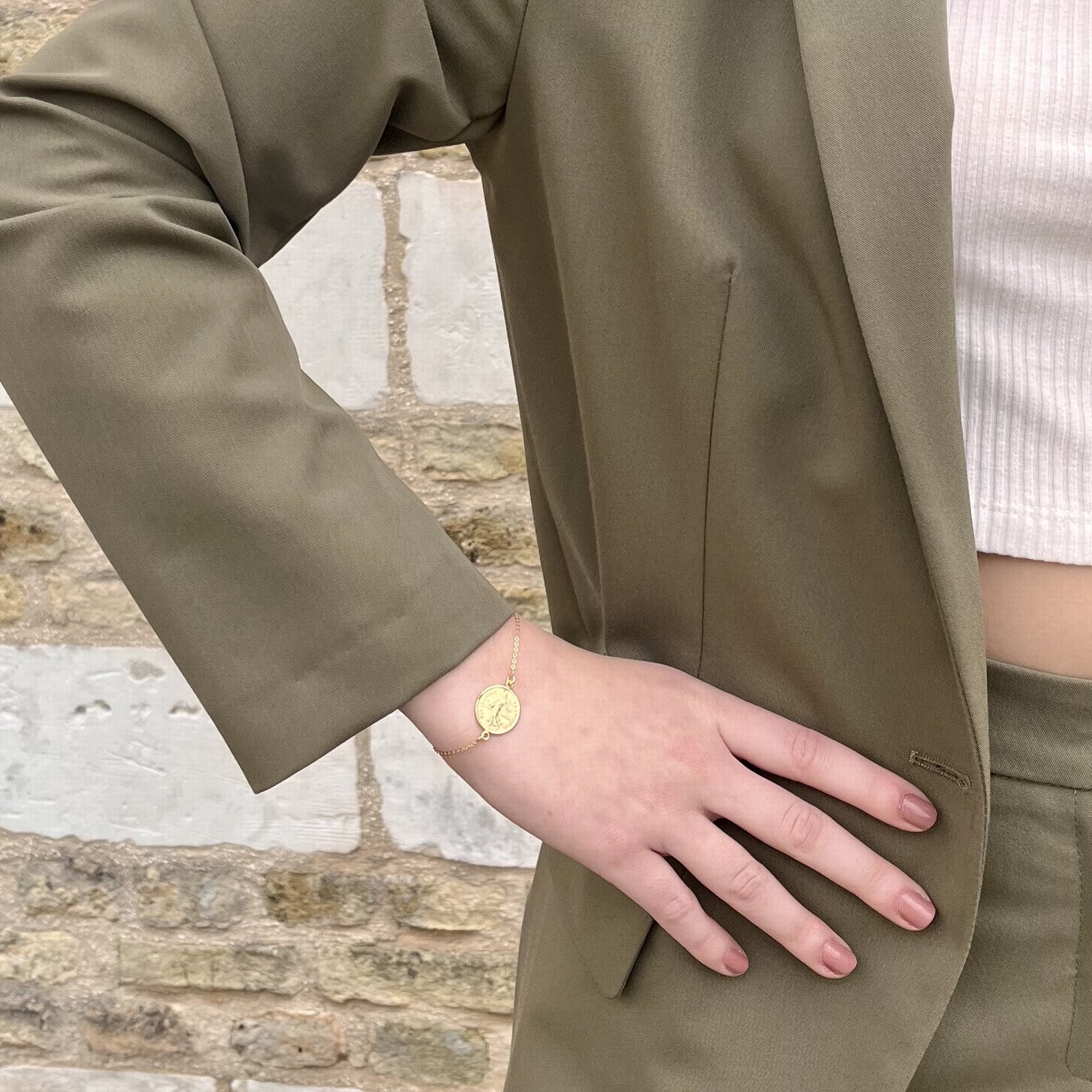 Bracelet médaille plaqué or France - création côte d’opale 