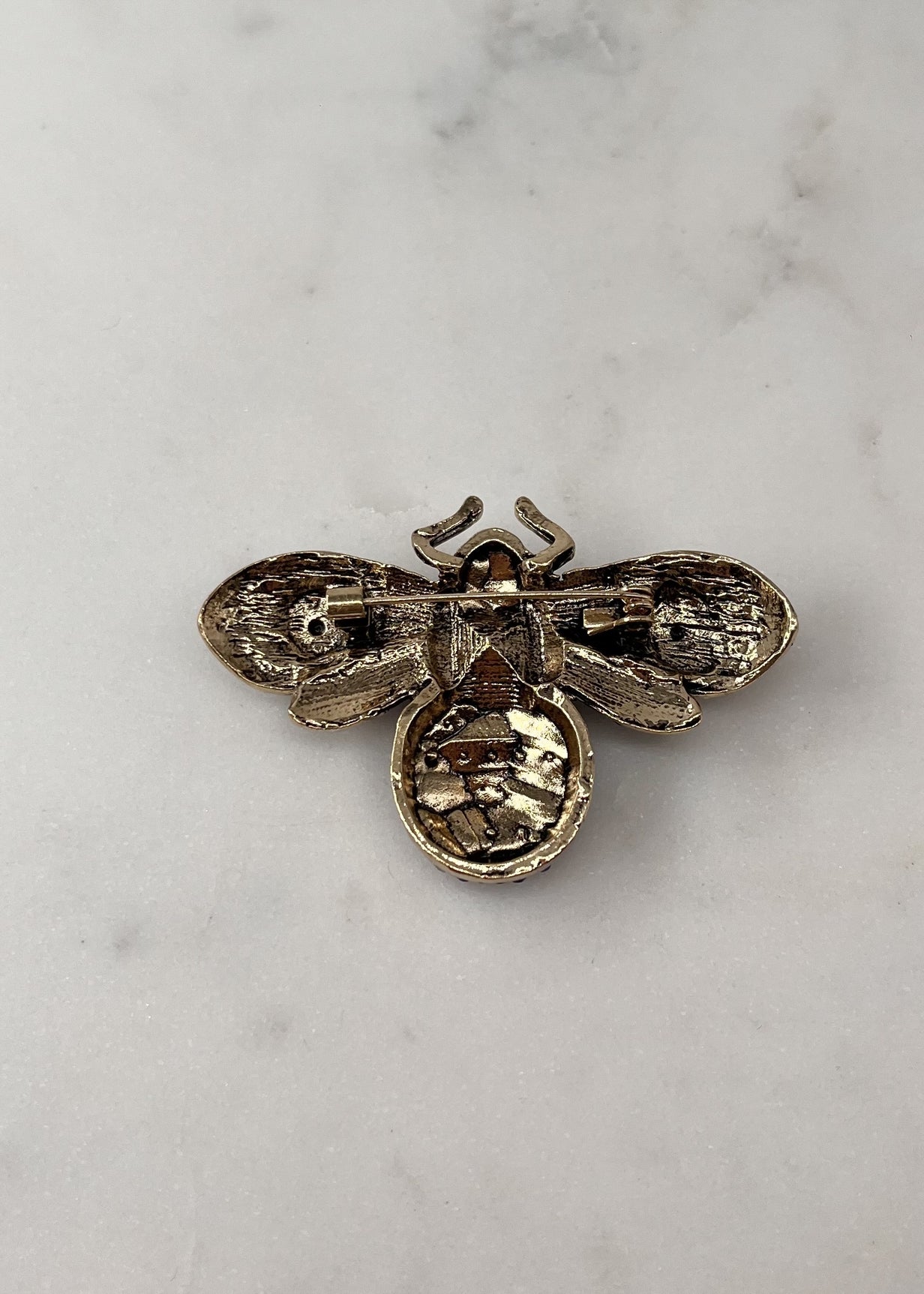 Broche coléoptère avec strass BLEU