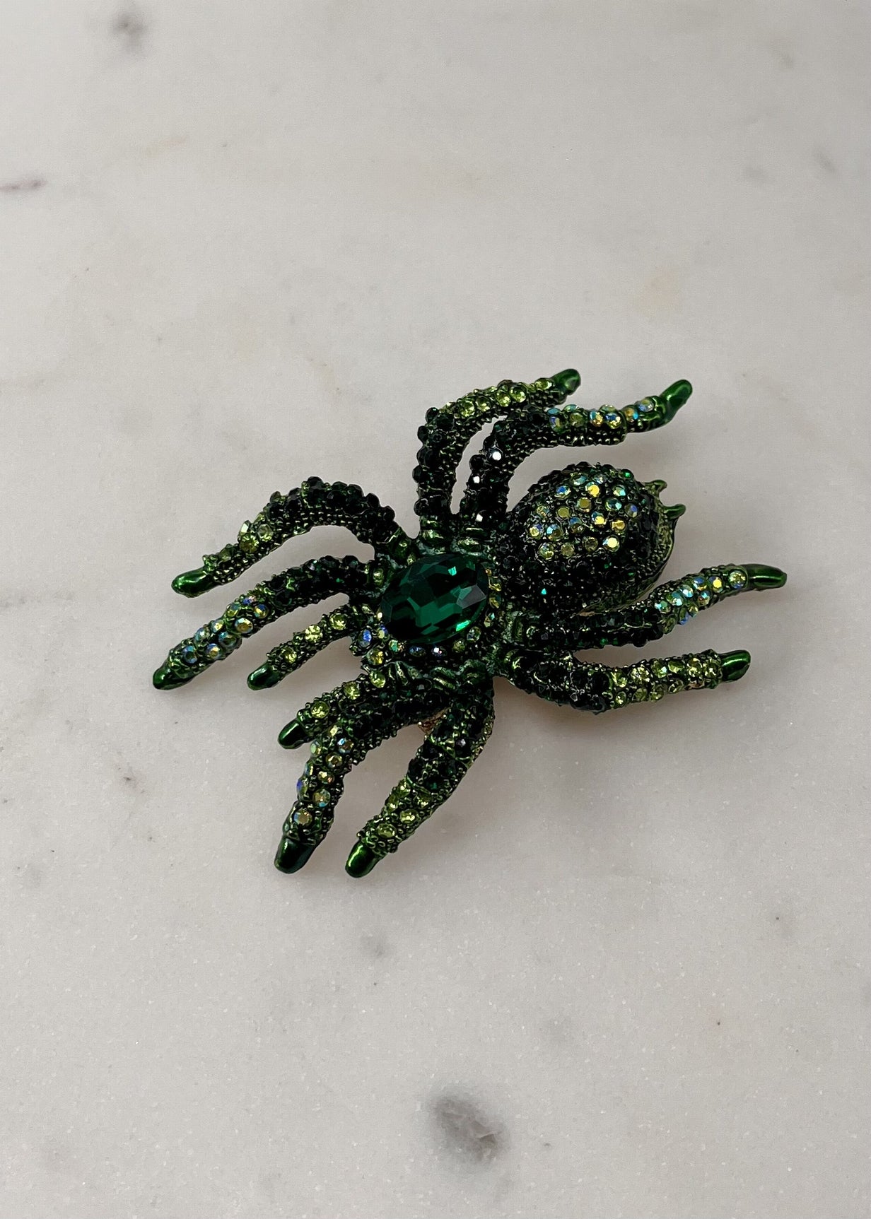 Broche mygale VERT