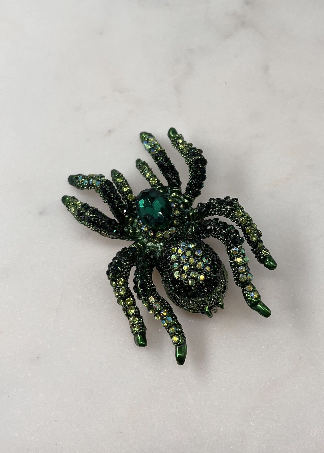 Broche mygale VERT