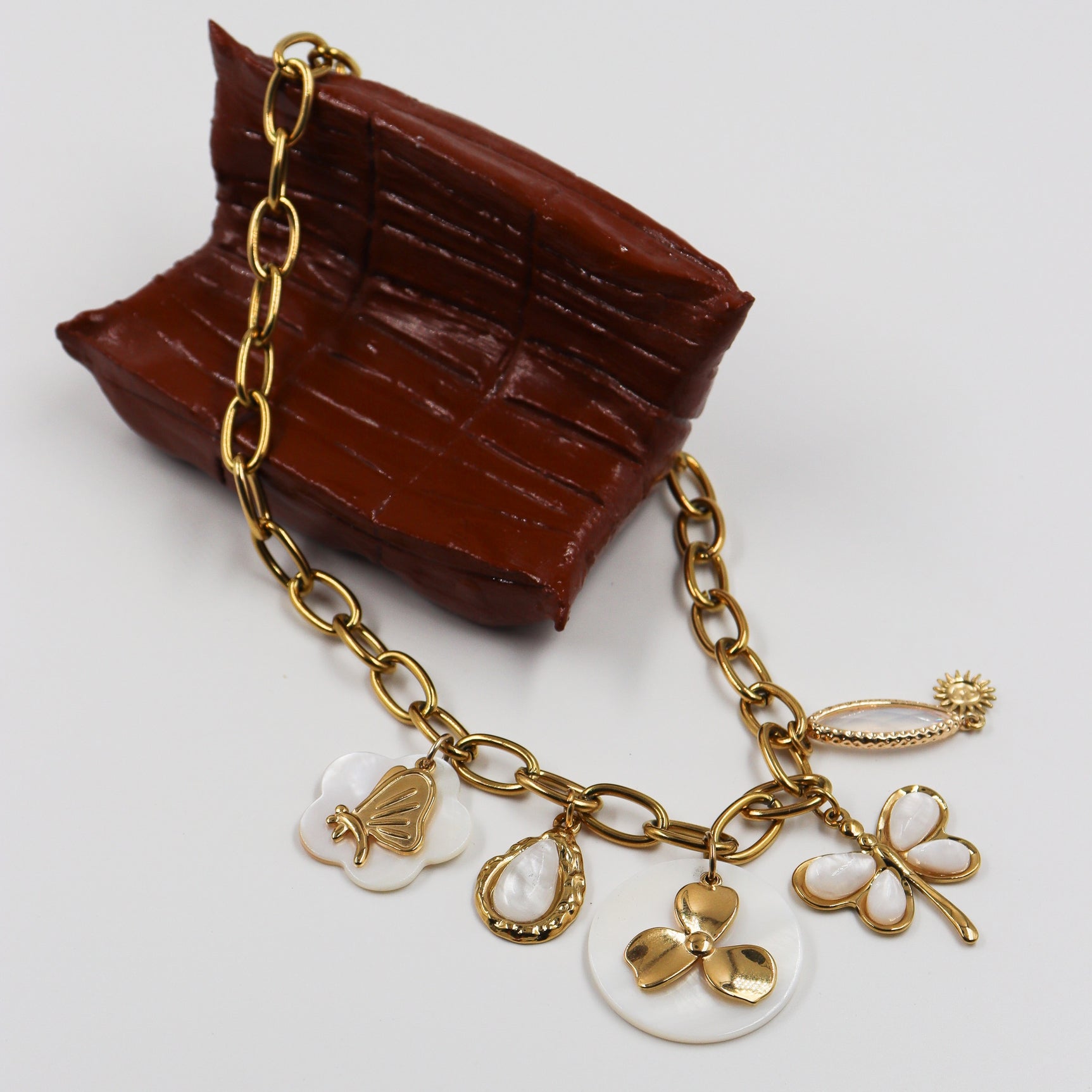 Collier doré &amp; nacre J&