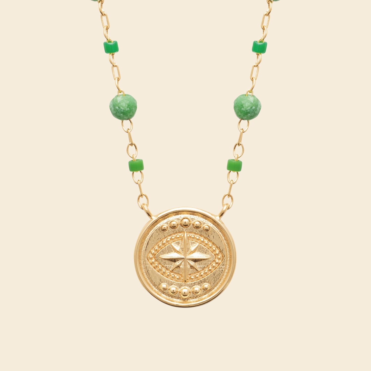 Collier médaille plaqué or - rubis zoïsite 