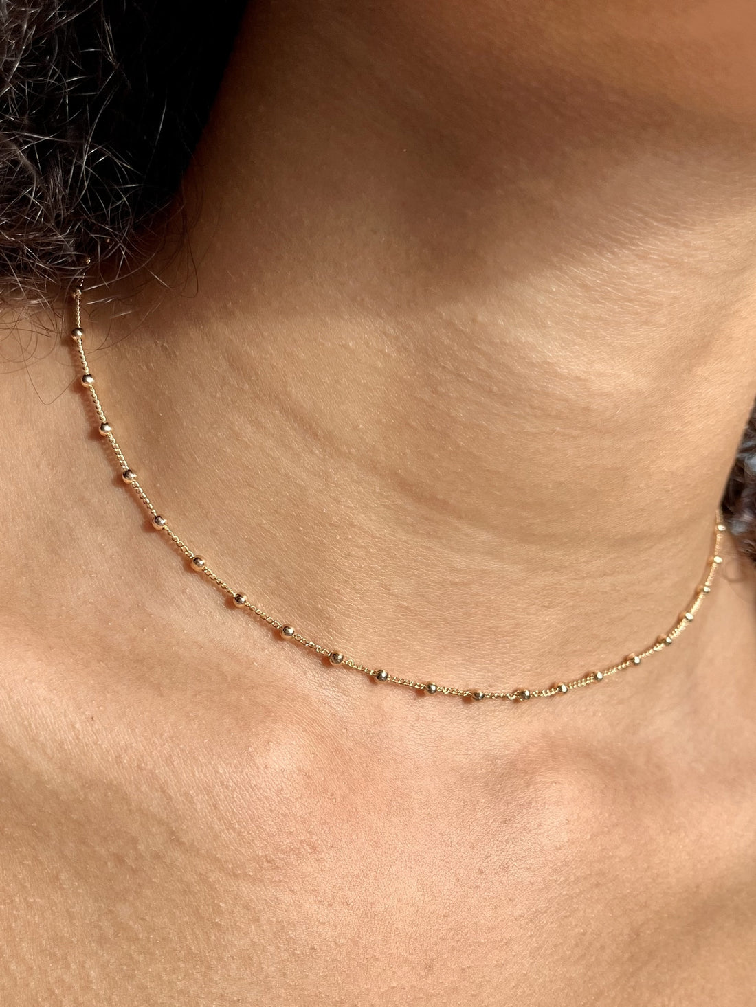 Collier perlé en plaqué or