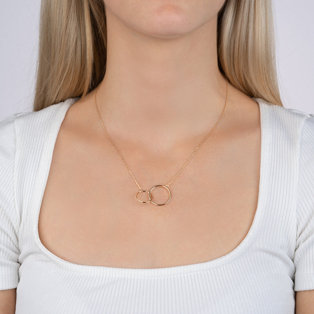 Collier plaqué or - anneaux entrelacés 