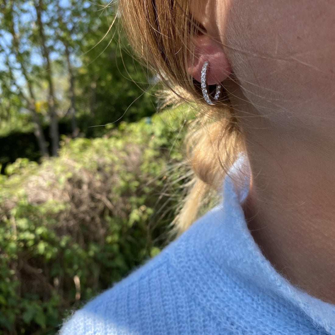 Créoles argent rhodié - 14 mm &amp; brillants 
