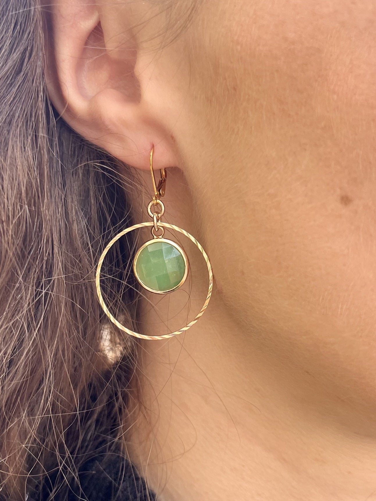 Créoles doré Bérénice VERT OPAQUE