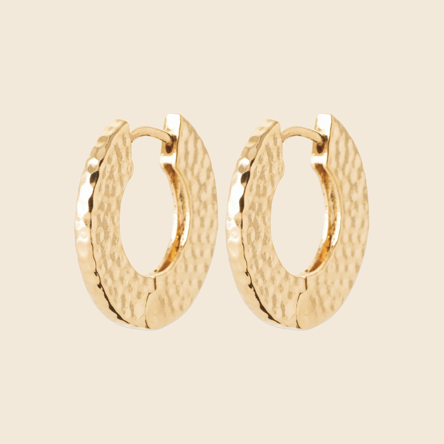 Créoles martelées plaqué or - 20 mm 