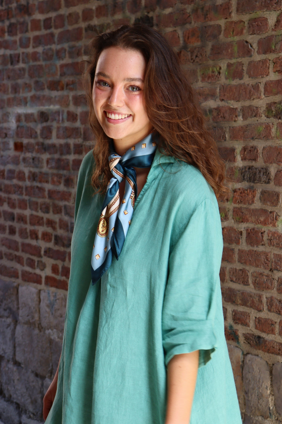Foulard imprimé 70x70 BLEU/ECRU