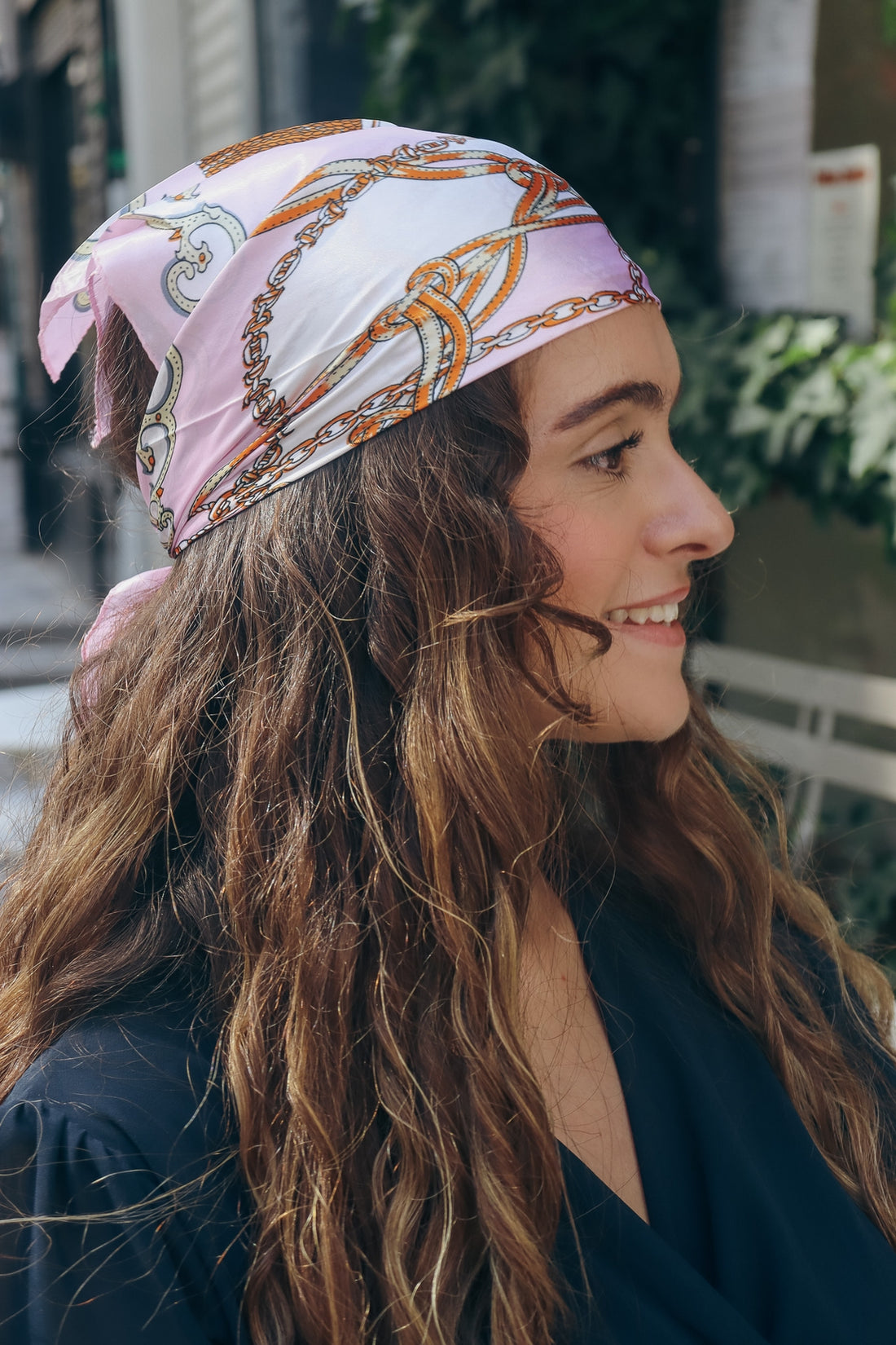 Foulard satiné à motif baroque - 50x50 cm ROSE/ECRU