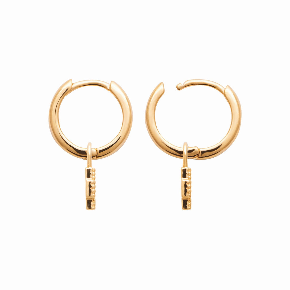 Mini-créoles plaqué or 12 mm - croix brillante 