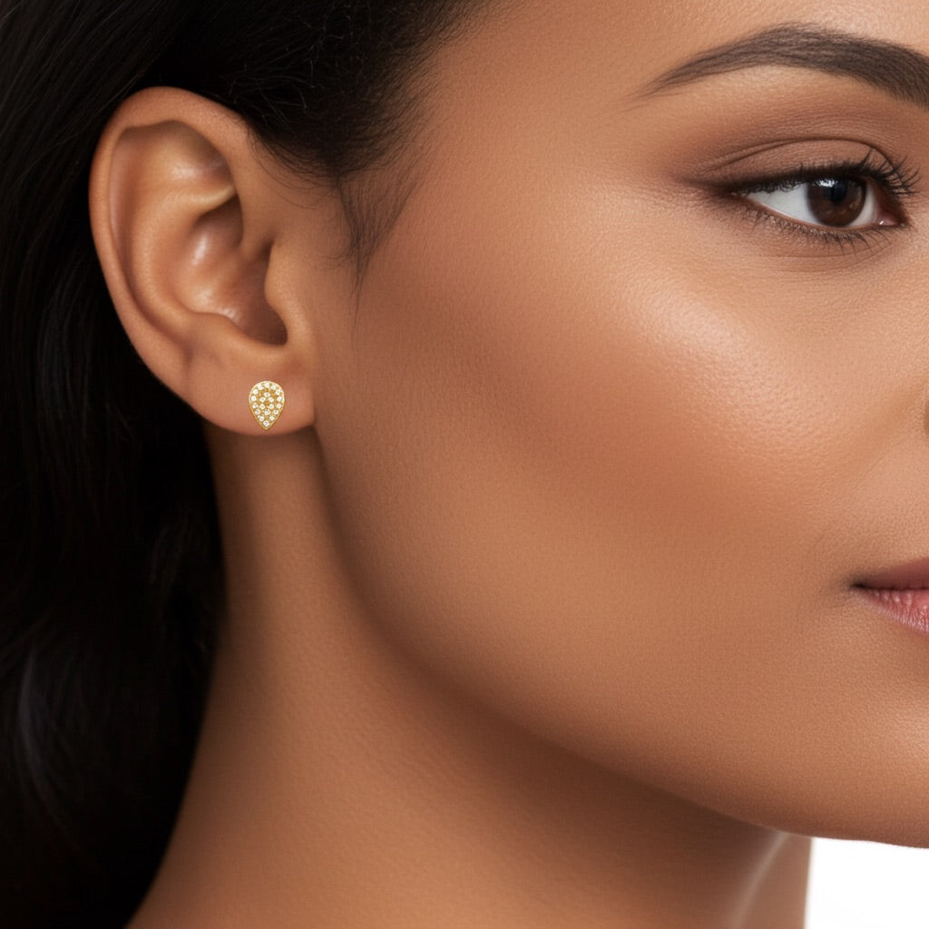 Mini puces pavées plaqué or - goutte strassée 