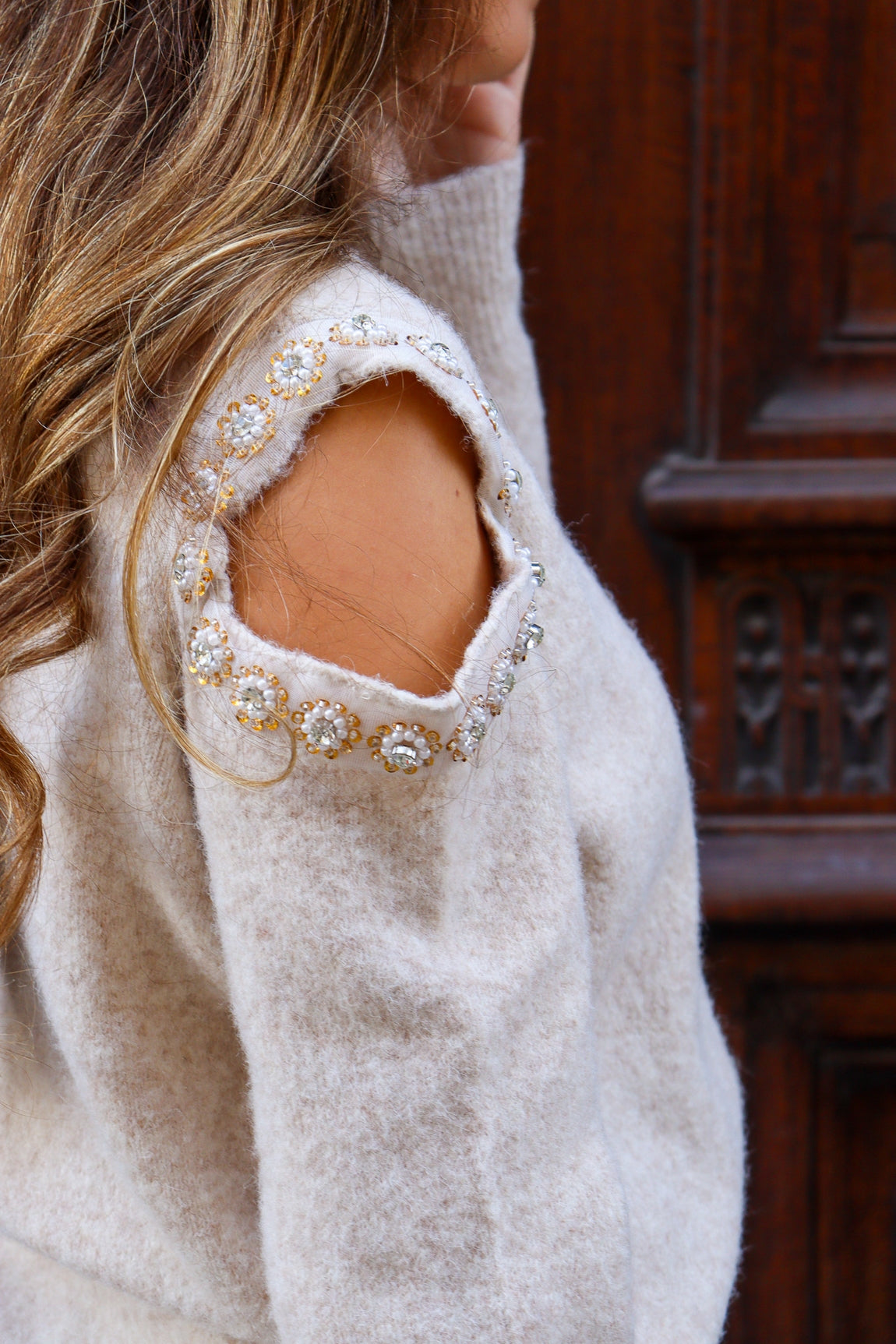 Pull épaules bijoux BEIGE