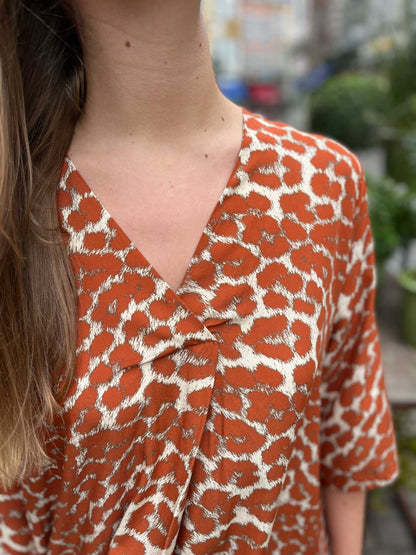 Robe courte Gabrielle – imprimé léopard LEOPARD TERRACOTA
