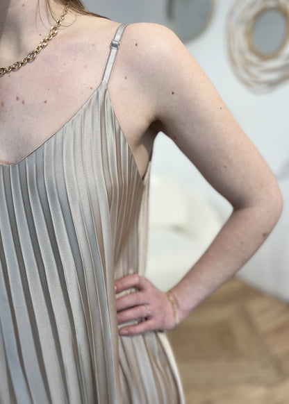 Robe longue bretelle plissée Satin pia BEIGE