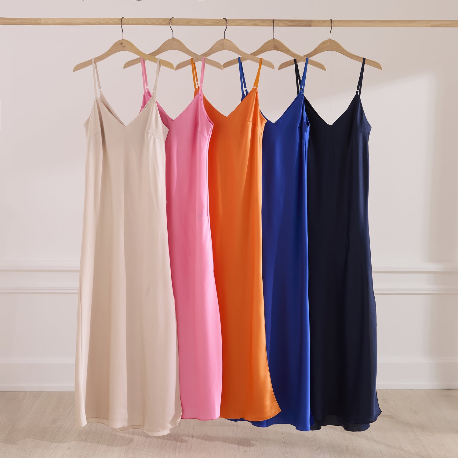 Robe satinée Camille - longue et fluide ROYAL