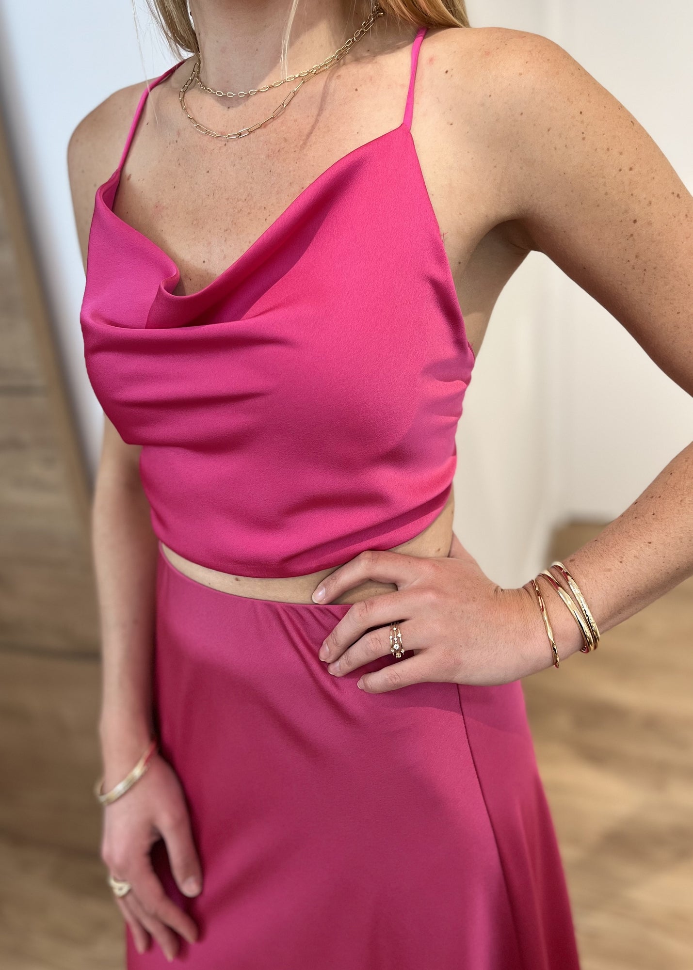 Top dos nu satin méline FRAMBOISE