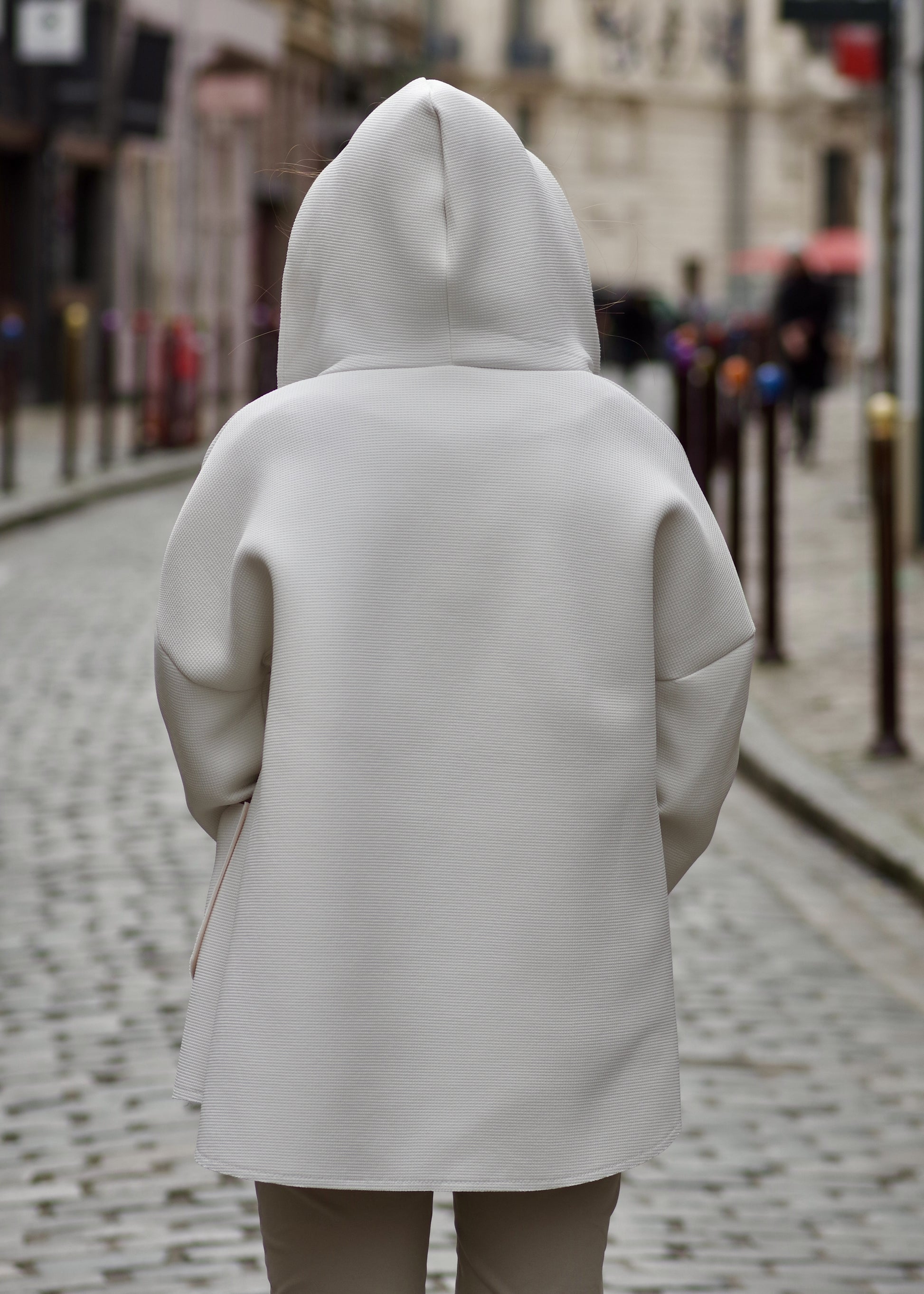 Veste mi-longue capuche et zip Celestine ECRU